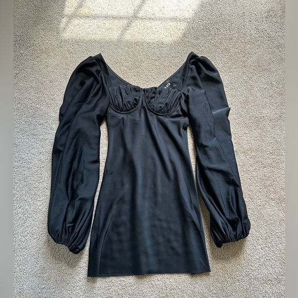 Princess Polly Black silky cupped dress - Picture 3 of 4